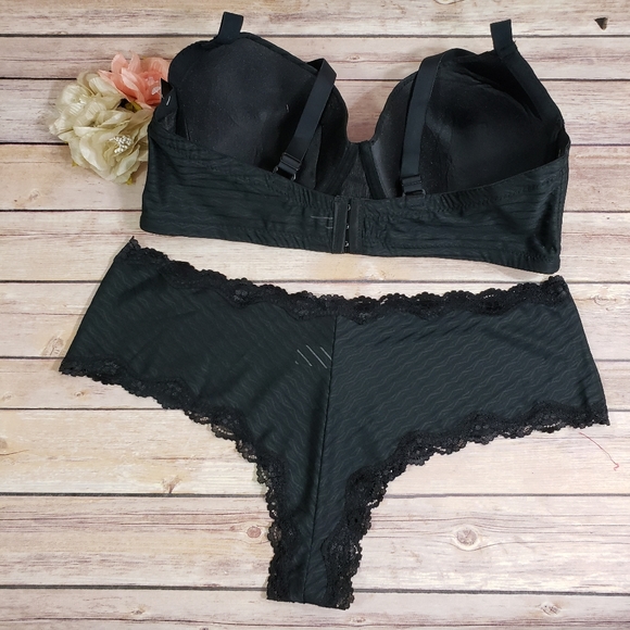 Plus Size Bra & Cheeky Panty Set - Picture 2 of 2